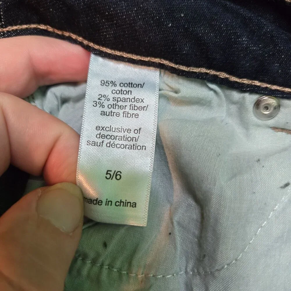 Maurices jeans womens 5/6 Medium wash heavy-stitching cropped